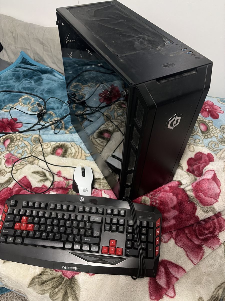 Cyberpower PC and keyboard with corsair mouse