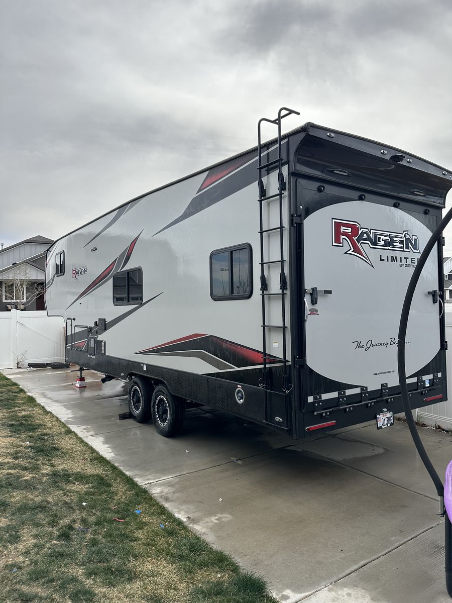 2024 Rage’N 280vcr Toy Hauler