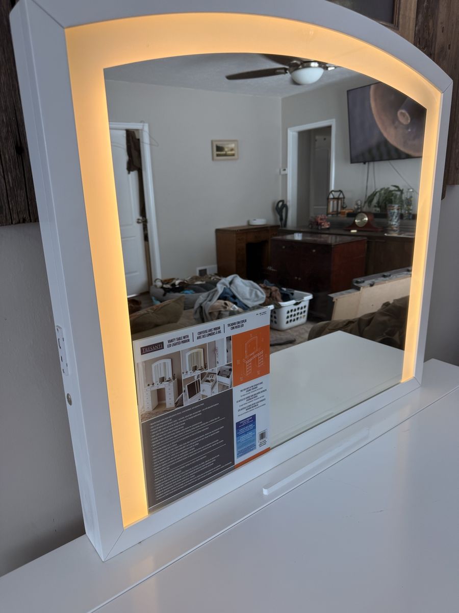 Main image 6