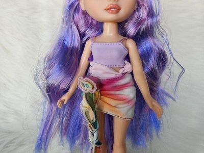 Rainbow High Violet Doll