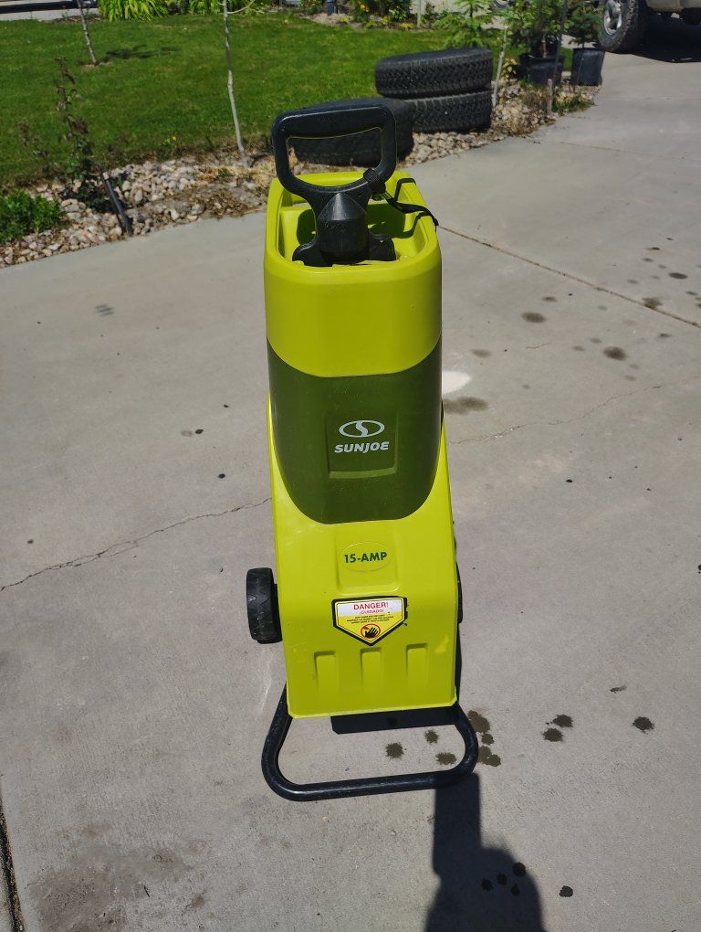 Electric Wood Chipper