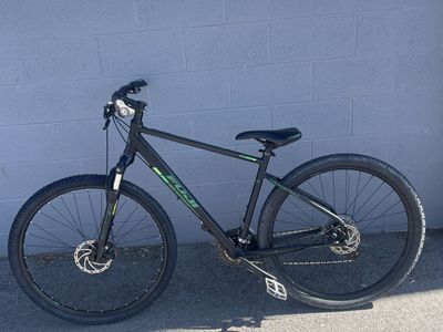Fuji Bike