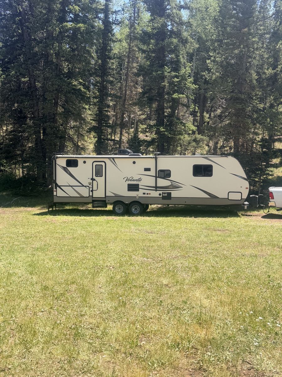 2018 CrossRoads Volante 31BH Travel Trailer with large bunk beds Bumper Pull w/ Extreme Weather Package