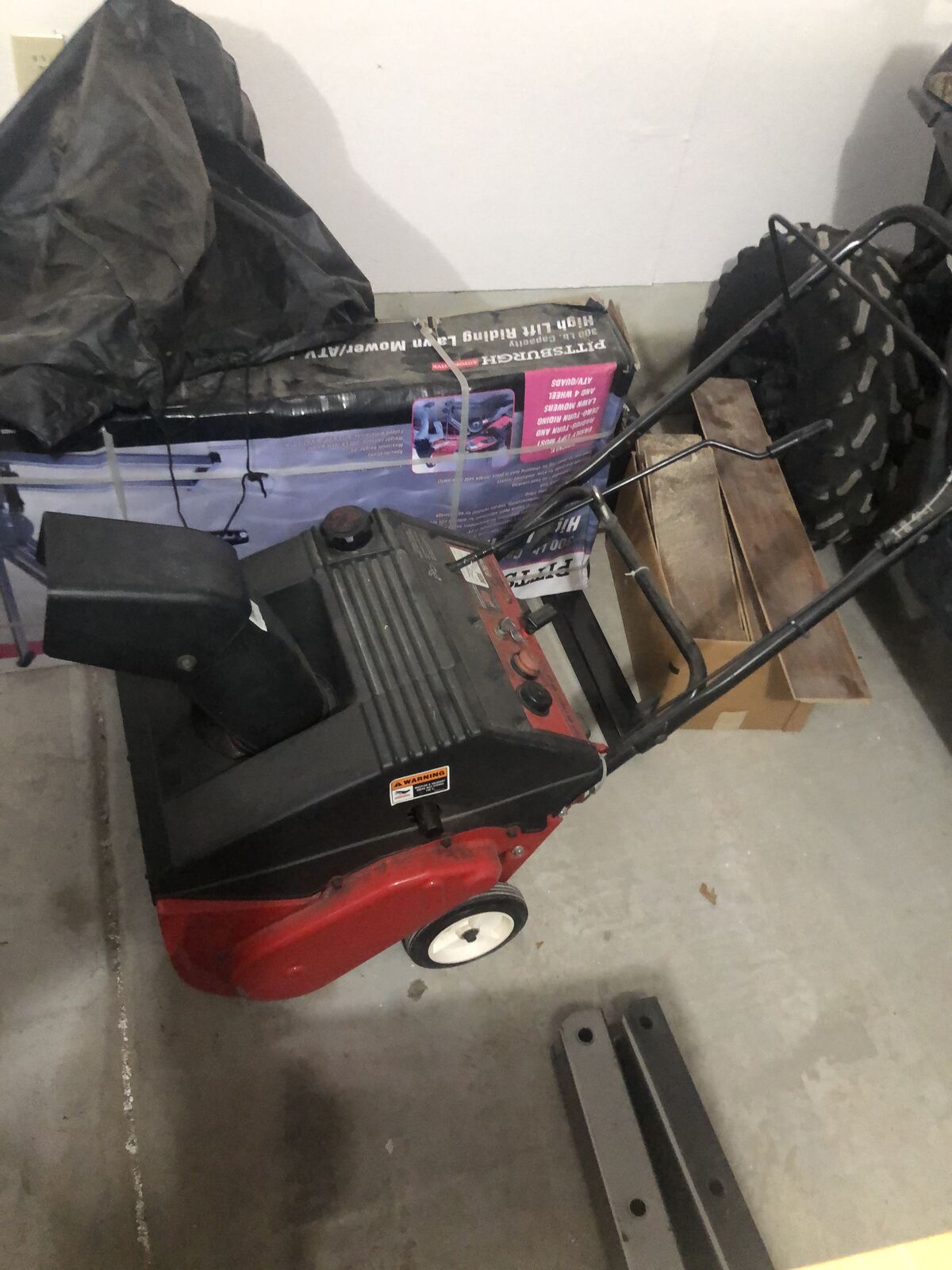 Snow blower 21 inch MTD electric start.