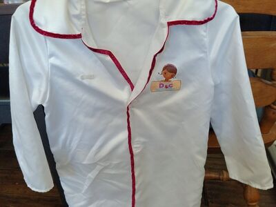 Disney Doc McStuffins doctor coat