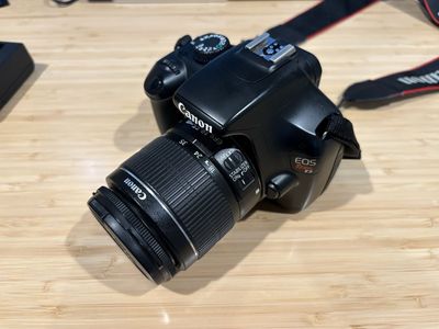 Canon Rebel T3 DSLR Digital Camera with Lens