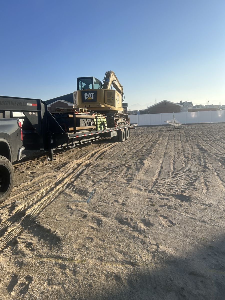 Awesome Lamar Hydraulic Dovetail Gooseneck Trailer