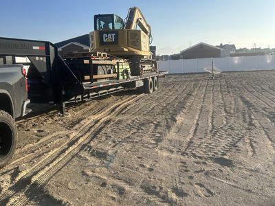 Awesome Lamar Hydraulic Dovetail Gooseneck Trailer