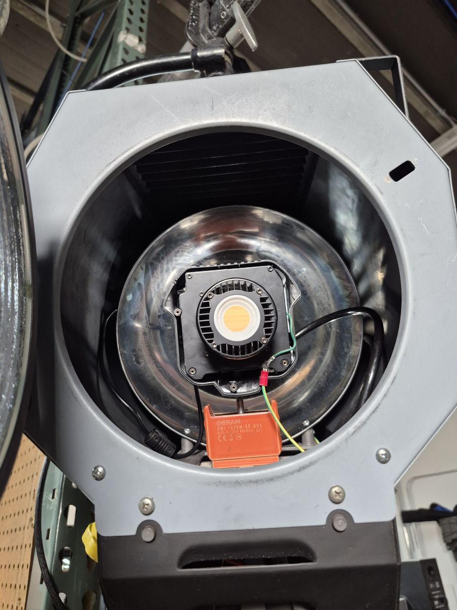 Main image 7