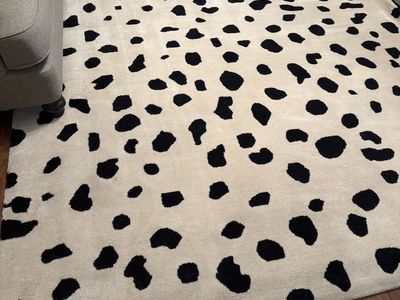 Artistic Weavers Wool Rug For Sale