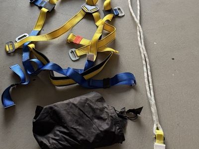 Full Body Harness and Energy Absorber Lanyard Set