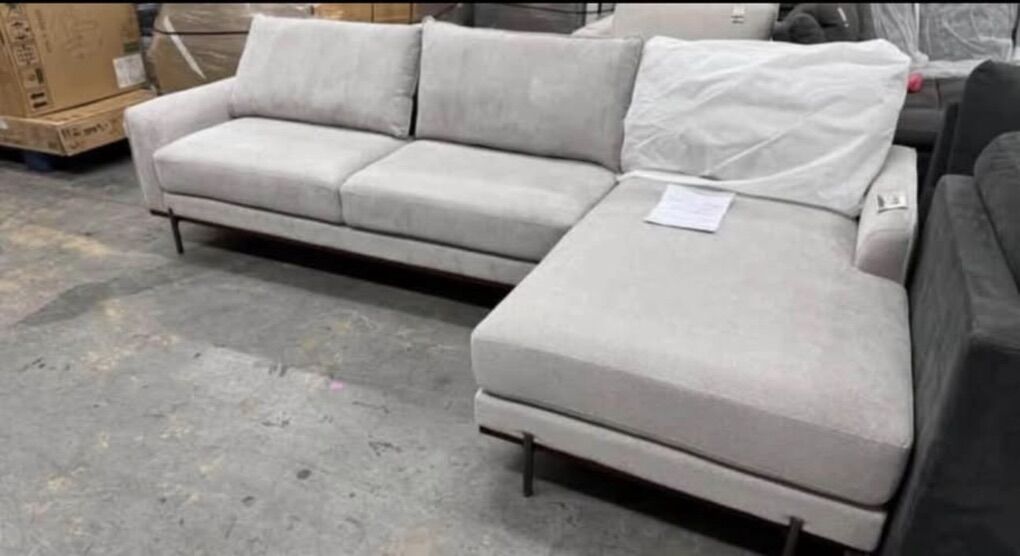 Couch Sofa Sectional New Fabric