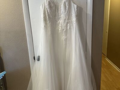Wedding dress WD18