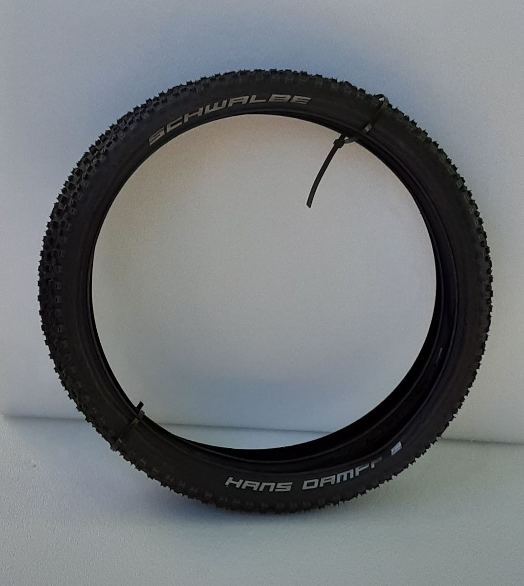 New 2 Schwalbe Hans Dampf Super Trail (TLR/TLE) Speedgrip Folding Tubeless Tires 27.5x2.35 - Model: 60-584 - Performance