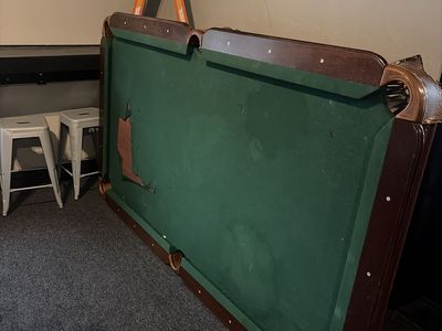 Vintage Brunswick Billiards Pool Table - Green Felt (Damaged Felt) (Pick up Only)