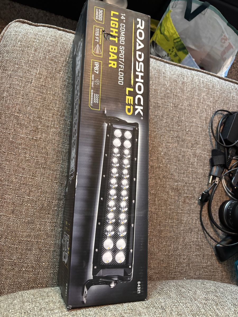 Roadshock 14" Combo Spot/Flood LED Light Bar 3000 Lumens IP67 Dust/Submersible