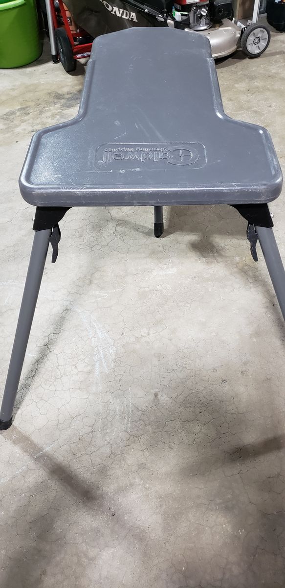 Shooting table