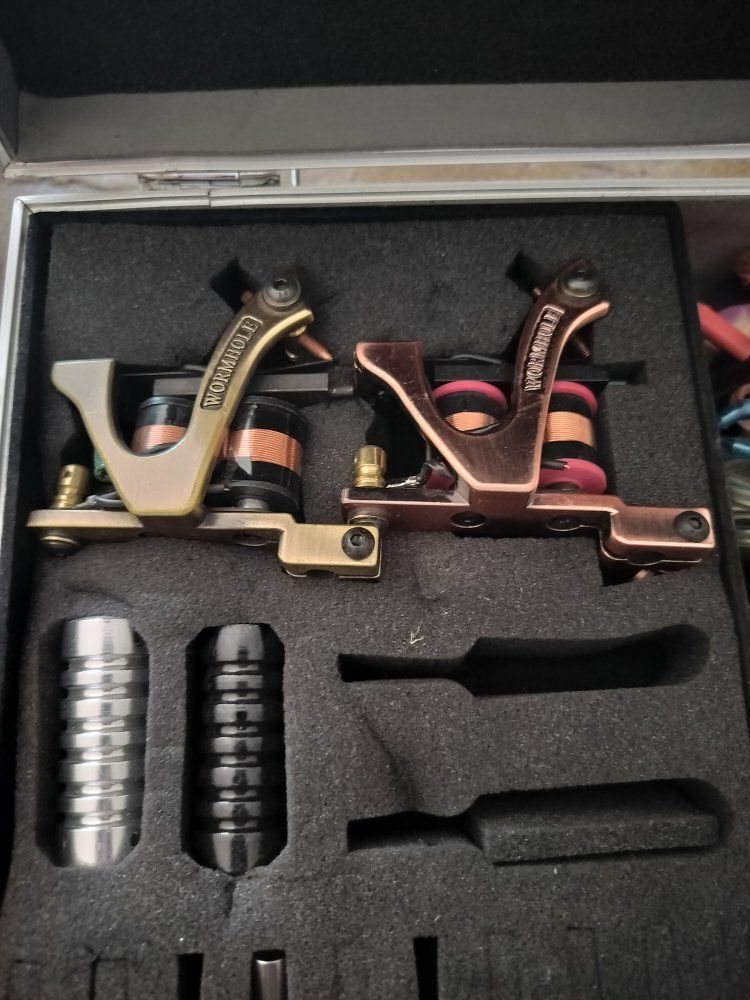 tattoo gun kit + skin