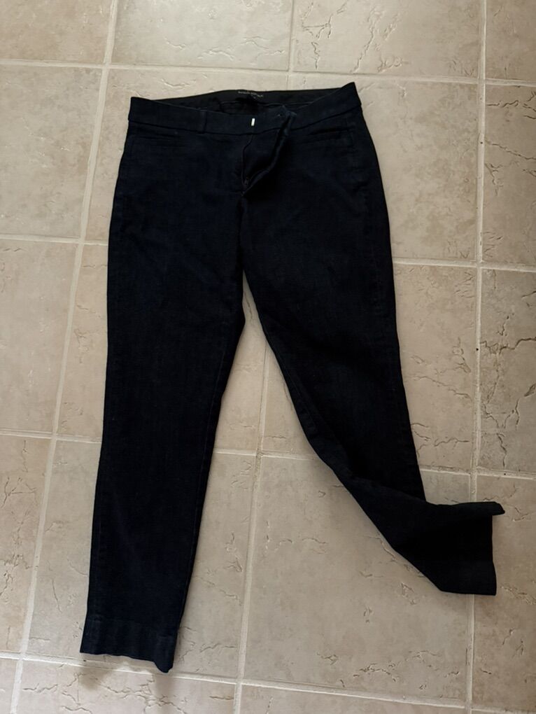 Banana Republic Sloan fit size 4 cropped women’s