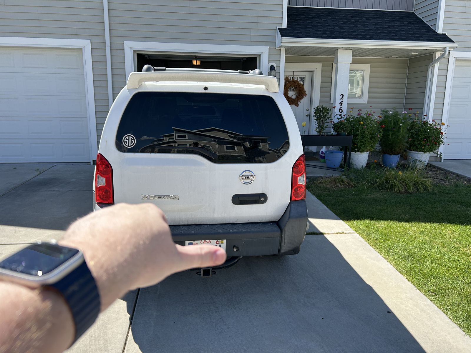 Main image 6