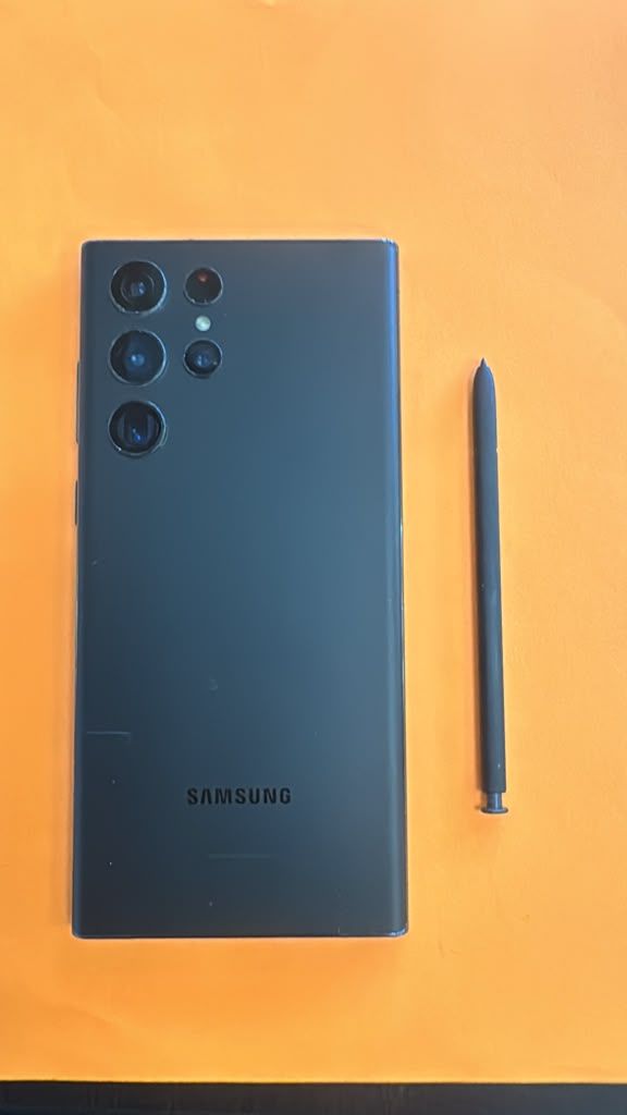 Samsung Galaxy S22 Ultra 5G 128GB Unlocked