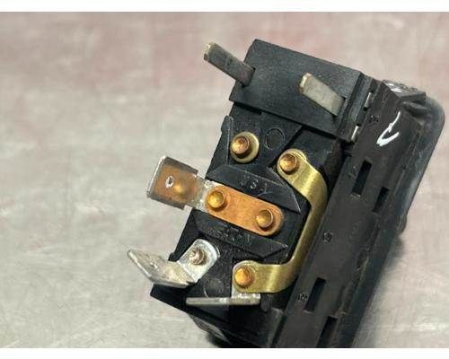 Main image 3