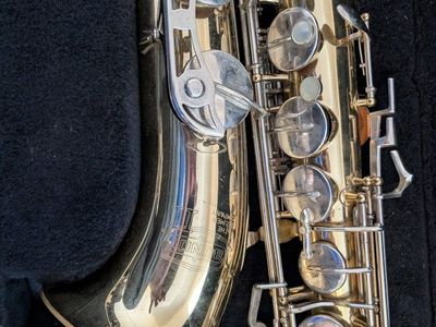 Bundy II Tenor Sax Saxophone with Warranty