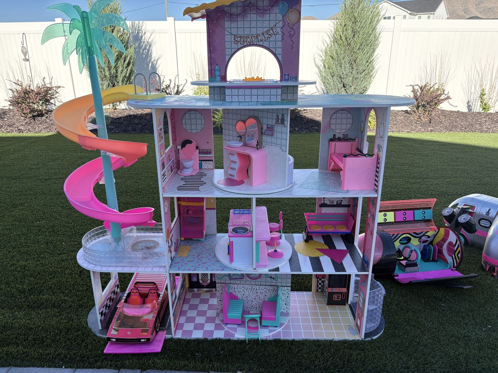 Lol doll house with furniture, car, motorhome and airplane