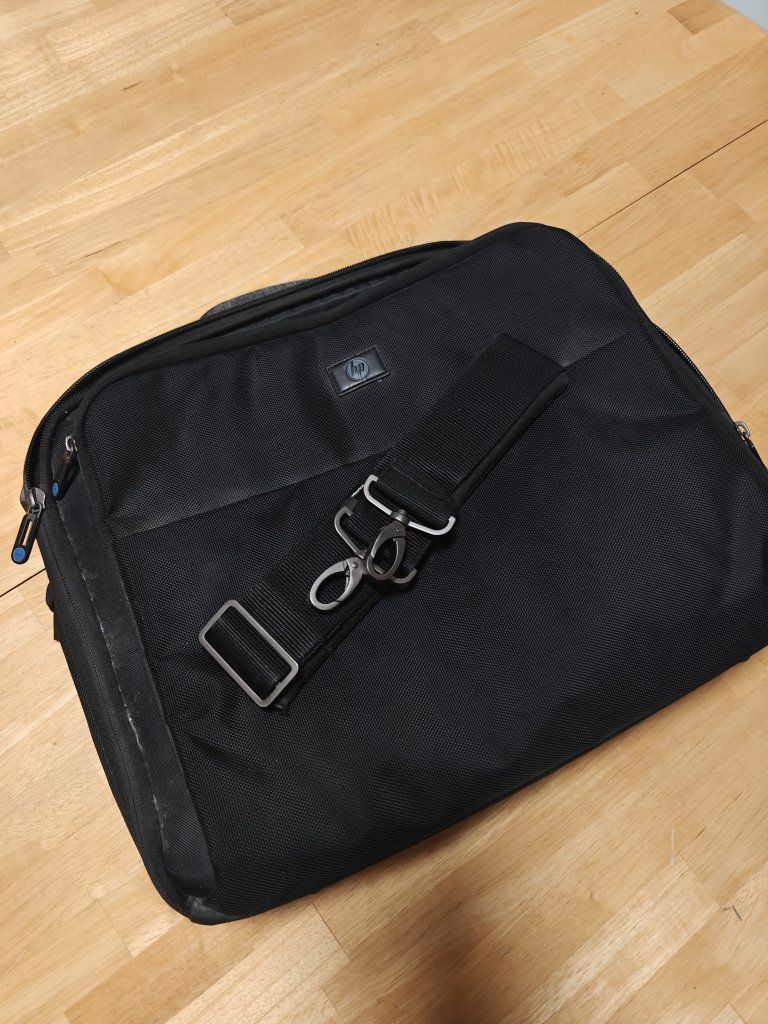 HP Black Laptop Messenger Bag Briefcase with Shoulder Strap
