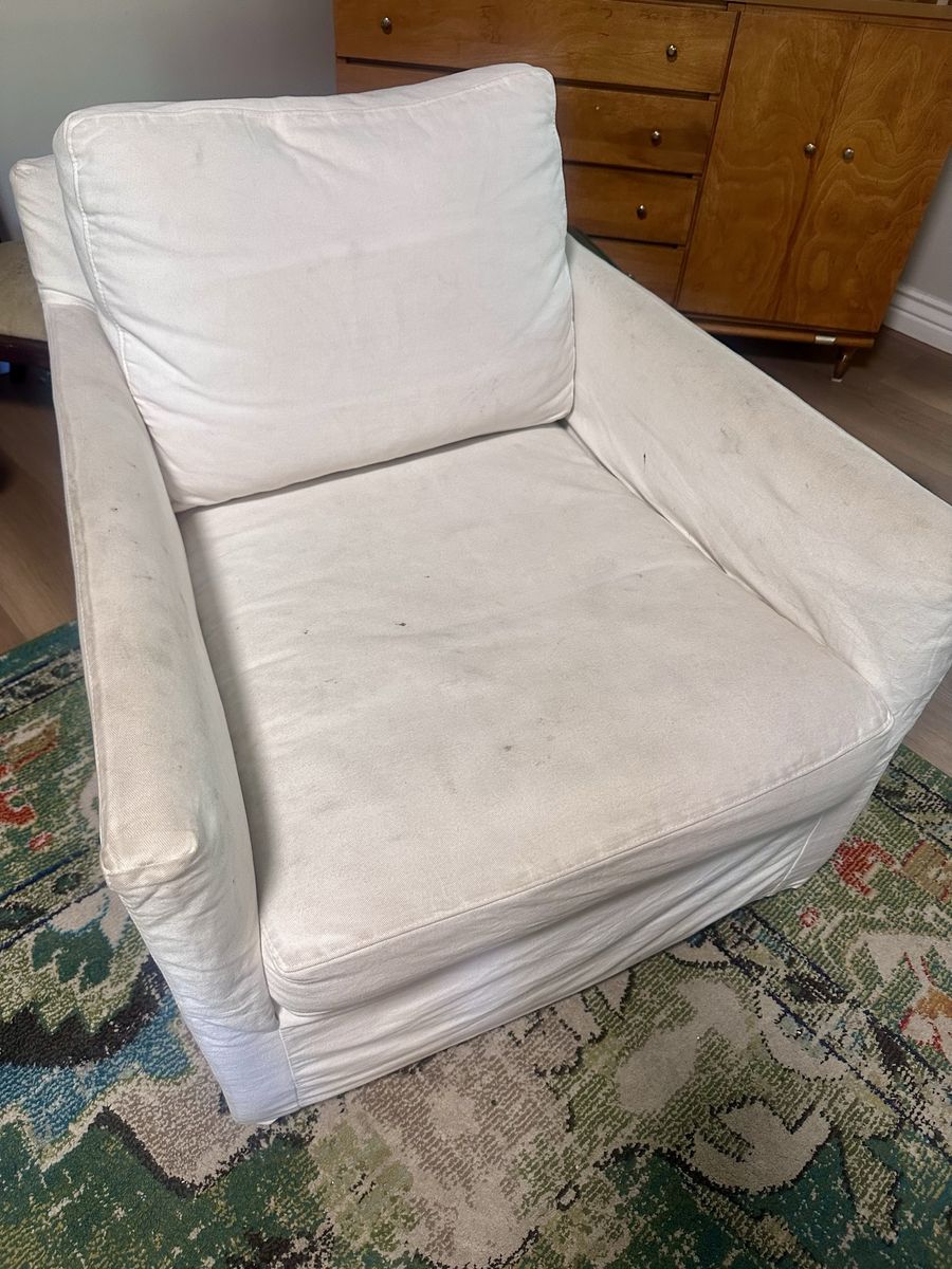 Slip cover chair - excellent condition, just needs to be bleached again
