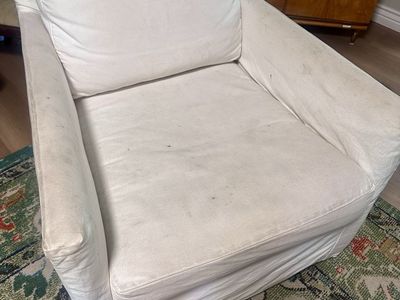 Slip cover chair - excellent condition, just needs to be bleached again