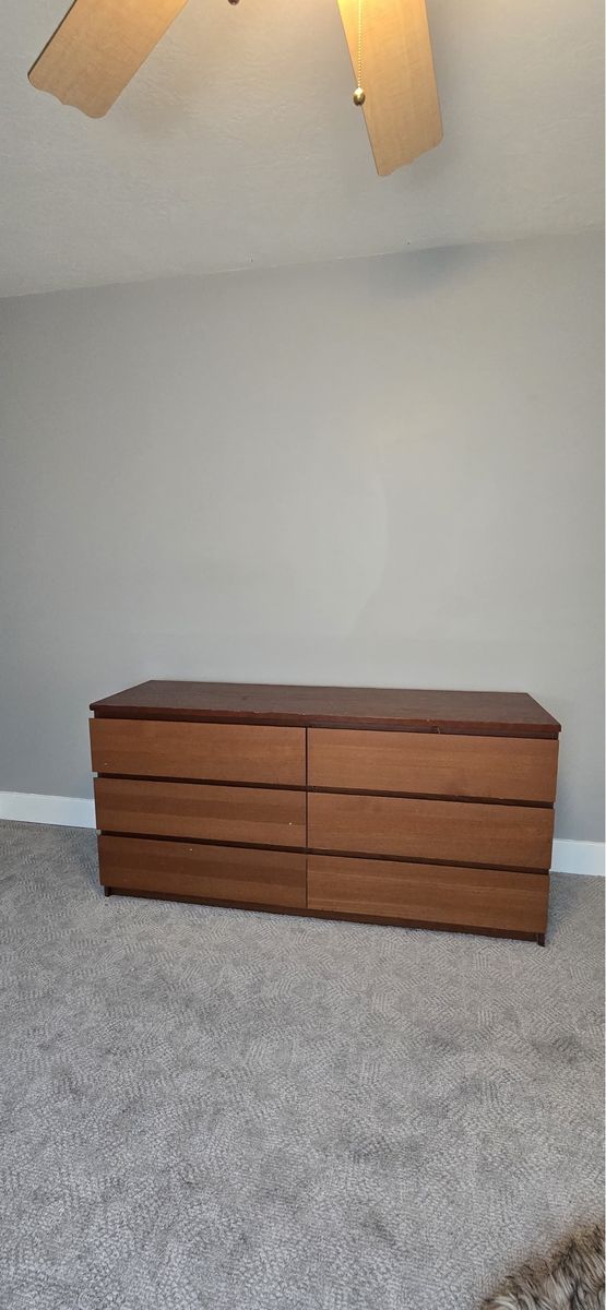 Main image 3