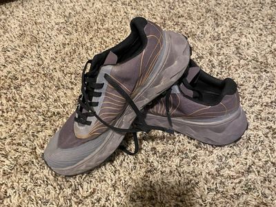 Nnormal running shoes - Ladies size 7.5 / men 6.5