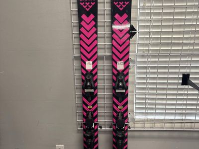 Black Crows Corvus Demo Ski 186cm w/ Atomic Strive 13 GW Demo Binding