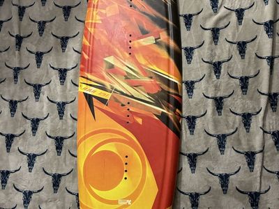 NEW Hyperlite 131cm Wakeboard – Never Used