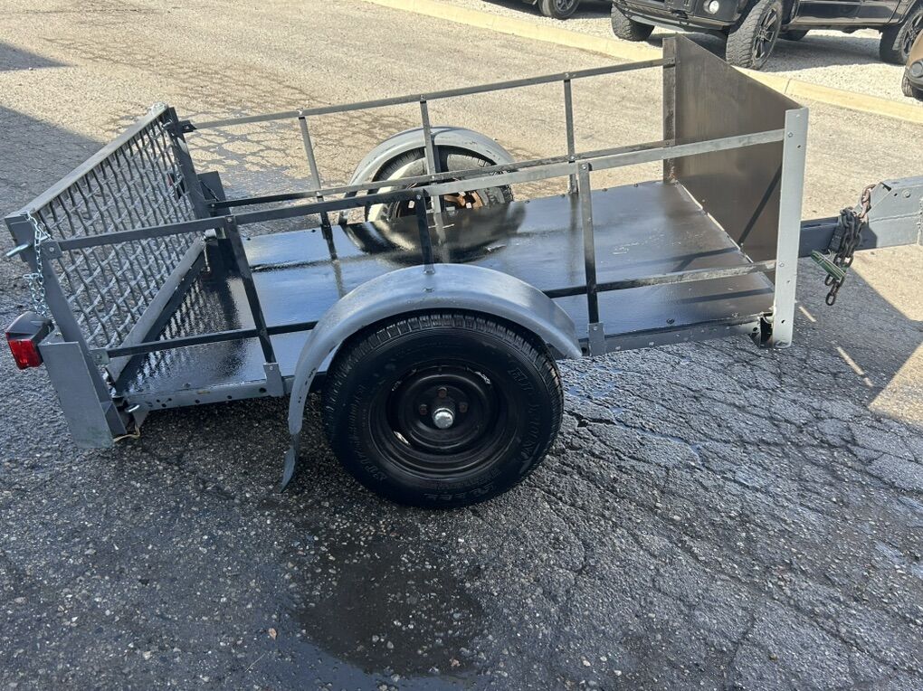 Small Utility Trailer 2017