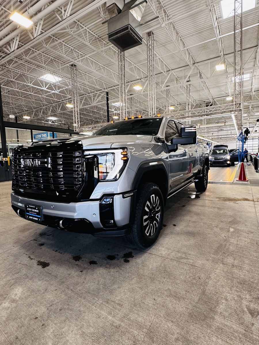2025 GMC Sierra 3500HD Denali Ultimate