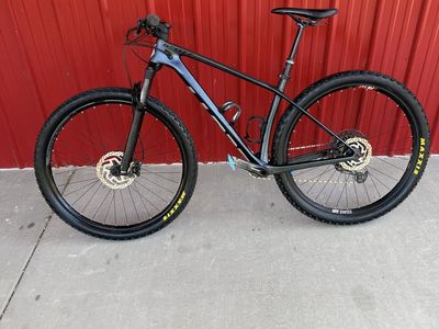 Scott scale 940 (M)