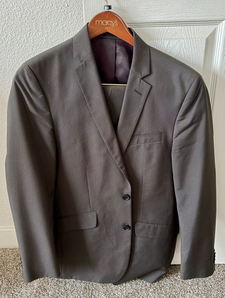 kenneth Cole Reaction Suit For Men