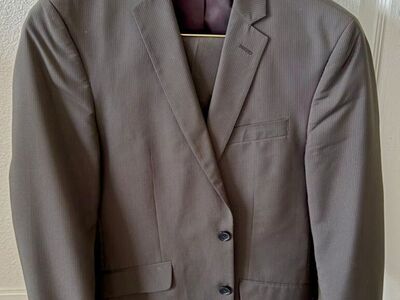 kenneth Cole Reaction Suit For Men