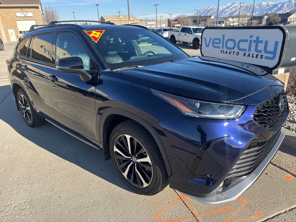 2022 Toyota Highlander XSE