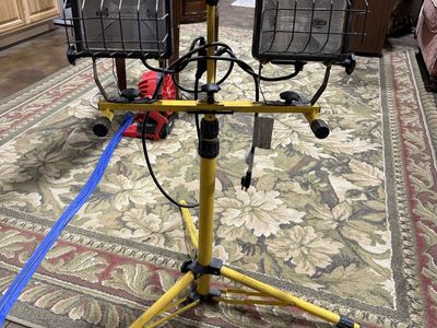 Construction Dual Halogen Work Light with Tripod Stand