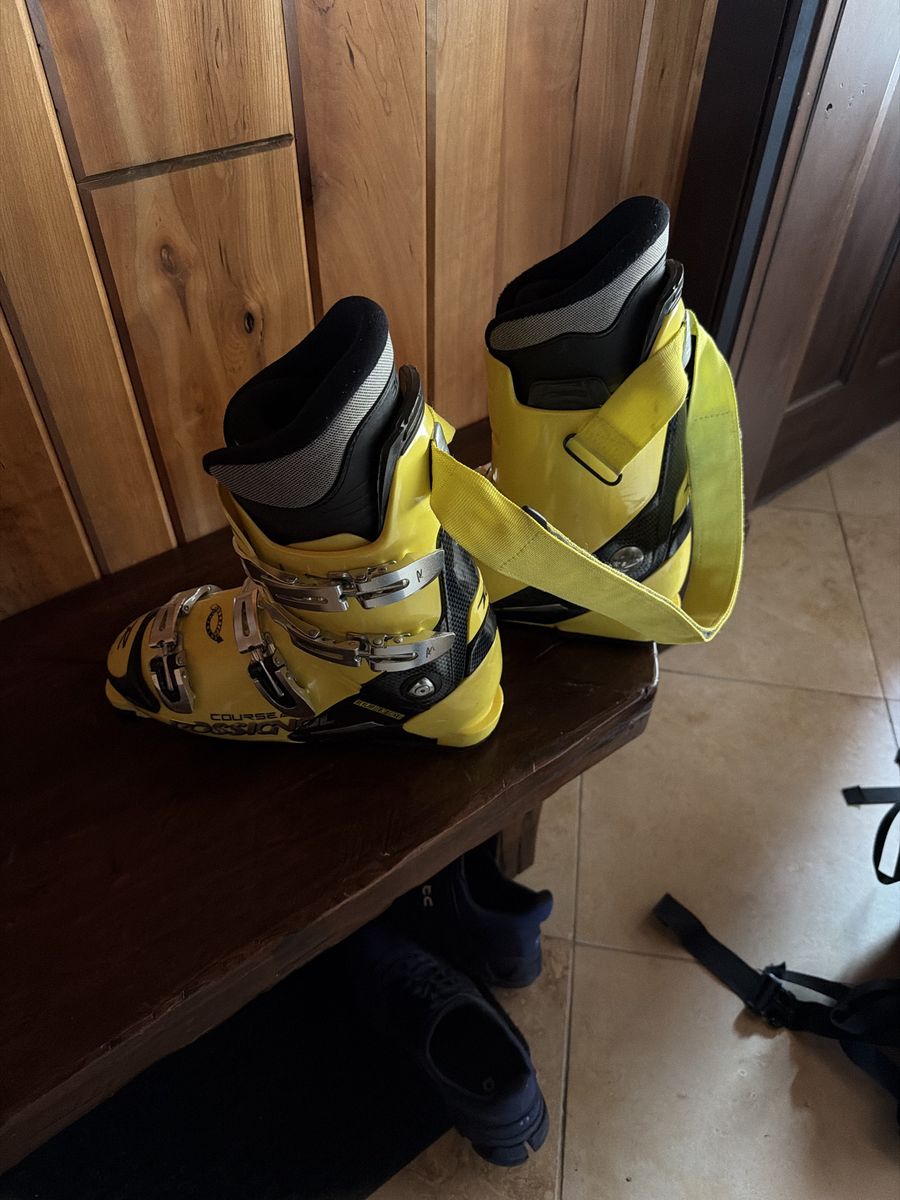 Rossignol ski boots size 10
