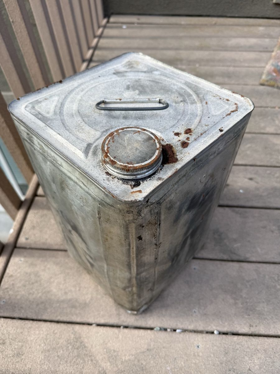 Main image 3
