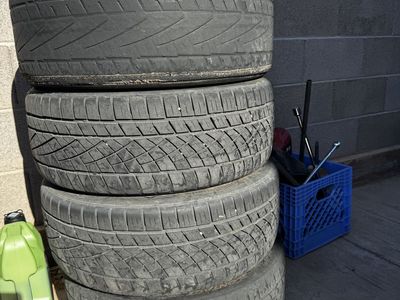 Volkswagen 18” wheels with 225/40/18 tires