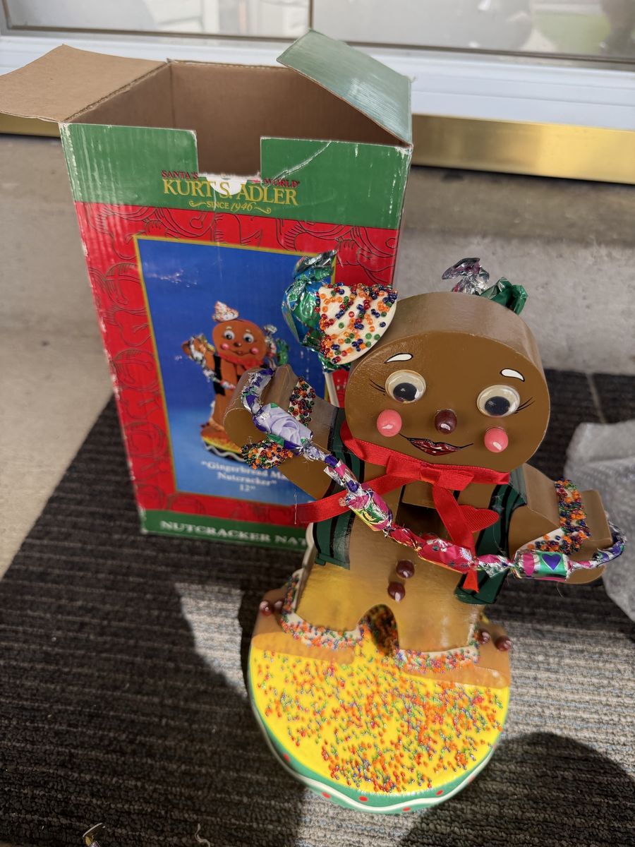Kurt Adler Santa's World 12" Gingerbread Man Nutcracker with Original Box