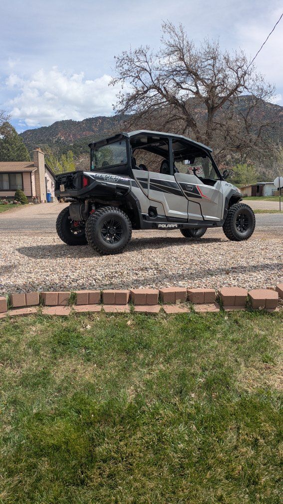 2017 Polaris general 1000