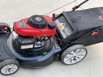 Troybilt lawnmower (Honda engine)