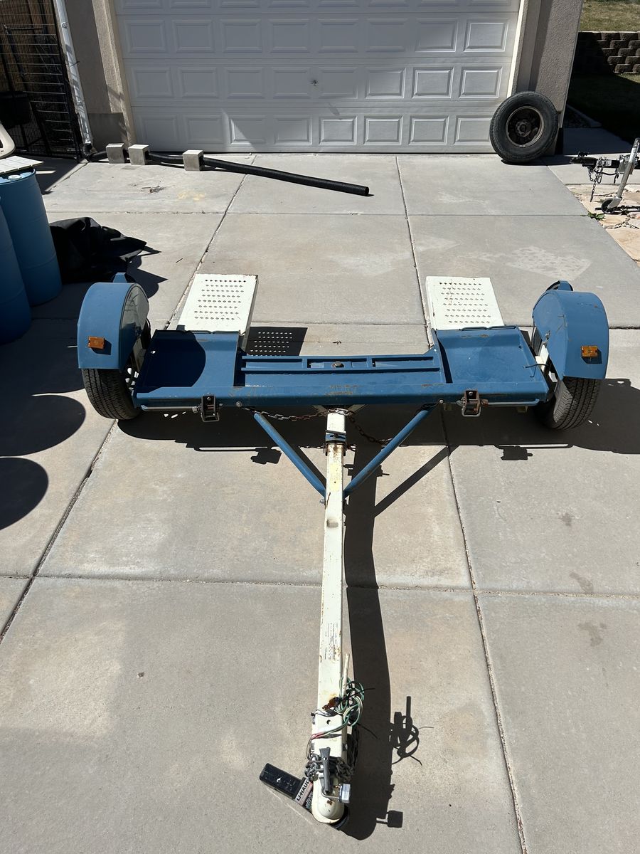 Car Tow Dolly