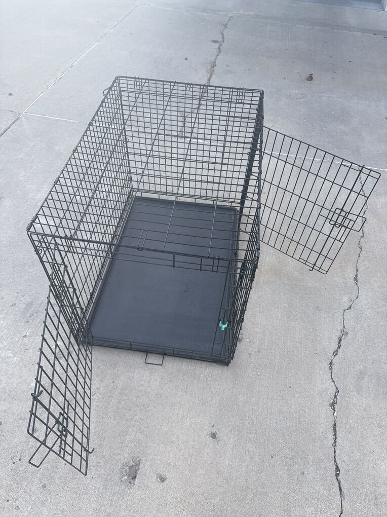 Large Heavy Gauge Wire Dog Kennel